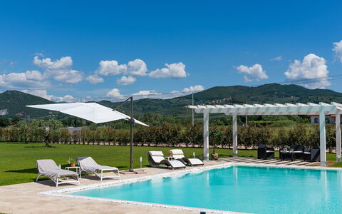 Villa Monsummano: Piscina, Mobili Da Esterno, Mobilia, Shade, Tempo Libero, Ricorrere, Ombrello, Sedia, Eco Hotel, Lettino