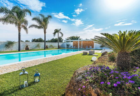 Sun Stone: Blu, Piscina, Ricorrere, Eco Hotel, Landscaping, Tempo Libero, Giardino, Estate