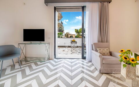 Suite Agave: Pavimentazione, Pavimento, Interior Design, Mobilia, Camera, Soggiorno, Appartamento, Pavimento In Legno, Soffitto, Sedia