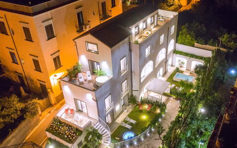 Suite Agave: Zona Residenziale, Appartamento, Casa, Urban Design, Balcone, Estate, Hacienda, Condominio, Cortile, Design