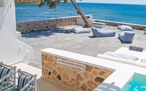 Maison Nira: Blu, Ricorrere, Mobili Da Esterno, Mare, Piscina, Shade, Design, Tropici, Lettino, Villa