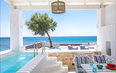Maison Ranya: Blu, Mobilia, Ricorrere, Mobili Da Esterno, Mare, Sedia, Costa, Shade, Oceano, Piscina