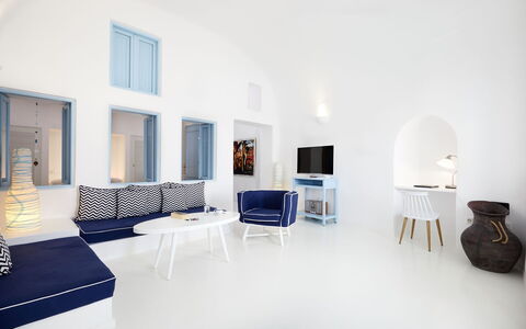 Maison Sivota: Blu, Mobilia, Appartamento, Sedia, Soggiorno, Design, Hotel, Cupola, Divano