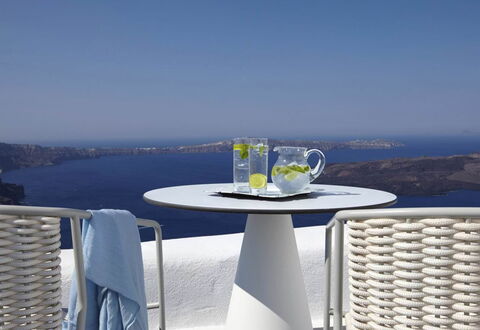 Neli Suite: Mobilia, Tavolo, Tavolo Esterno, Mobili Da Esterno, Mare, Sedia, Oceano, Costa, Tavolino Da Caffè, Shade