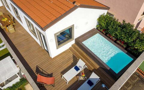 The Ivy Villa: Piscina, Casa, Materiale Composito, Ricorrere, Estate, Tempo Libero, Eco Hotel, Balcone, Villa, Hotel