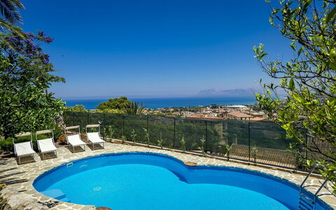 Villa Romy: Blu, Acqua, Piscina, Ricorrere, Mobili Da Esterno, Mare, Shade, Eco Hotel, Costa, Tempo Libero