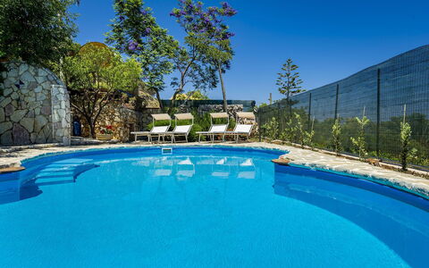 Casa Sally: Piscina, Blu, Ricorrere, Mobili Da Esterno, Materiale Composito, Eco Hotel, Shade, Resort Citta ', Landscaping, Terme