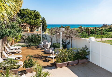 Ippocampo: Mobili Da Esterno, Giardino, Landscaping, Shade, Ricorrere, Eco Hotel, Sedia, Balcone