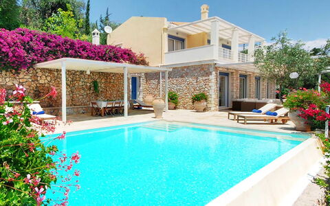 Villa Aspro: Piscina, Ricorrere, Eco Hotel, Hotel, Villa, Mobili Da Esterno, Resort Citta '
