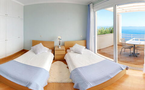 Villa Azzurra: Mobilia, Interior Design, Pavimento, Pavimentazione, Camera, Soffitto, Sedia, Mare, Appartamento, Camera Da Letto