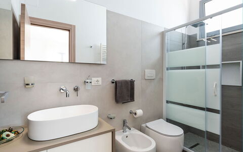 Il Palmeto: Bagno, Idraulico Fixture, Interior Design, Pavimentazione, Lavello, Parete, Lavandino Del Bagno, Pavimento, Gabinetto, Rubinetto