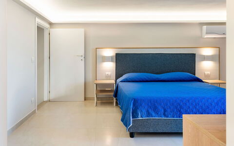 La Rosa dei Venti: Interior Design, Pavimentazione, Mobilia, Pavimento, Legna, Soffitto, Camera Da Letto, Camera, Letto, Illuminazione