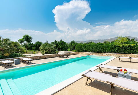 Villa Orangella: Blu, Piscina, Ricorrere, Materiale Composito, Eco Hotel, Mobili Da Esterno, Landscaping, Shade, Hotel