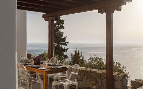 Soleil de Rehnia: Mobilia, Sedia, Tavolo, Interior Design, Pavimentazione, Pavimento, Cucina & Sala Da Pranzo Tavolo, Camera, Soggiorno, Costa