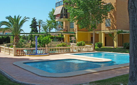 Las Cinco Torres: Acqua, Pianta, Proprietà, Costruzione, Piscina, Albero, Azzurro, Cielo, Illuminazione, Architettura