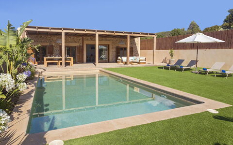 Villa Allegra: Piscina, Ricorrere, Giardino, Eco Hotel, Estate, Materiale Composito, Backyard, Landscaping, Mobili Da Esterno, Shade