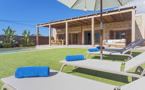 Villa Allegra: Piscina, Ricorrere, Shade, Mobili Da Esterno, Materiale Composito, Eco Hotel, Estate, Tempo Libero, Sedia, Landscaping