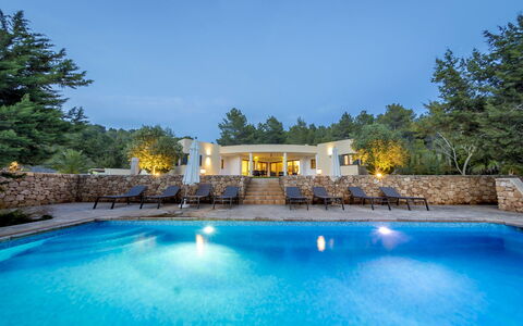 Villa Sharon: Blu, Estate, Landscaping, Piscina, Eco Hotel, Ricorrere, Villa, Resort Citta ', Sempreverde