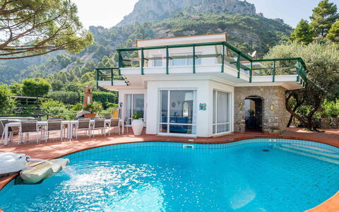 Villa Grazia: Piscina, Ricorrere, Eco Hotel, Estate, Balcone, Tempo Libero, Villa, Hotel, Resort Citta ', Hacienda