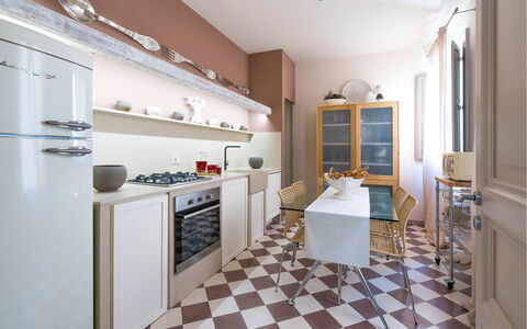 Dimora Simona: Interior Design, Pavimentazione, Cucina, Elettrodomestico Da Cucina, Pavimento, Mobilia, Apparecchio Major, Legna, Cabinetry, Controsoffitto