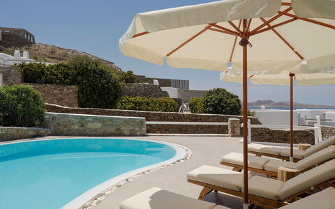 Villa Ioan: Ricorrere, Sedia, Shade, Mare, Mobili Da Esterno, Balcone, Costa, Oceano, Eco Hotel, Hotel