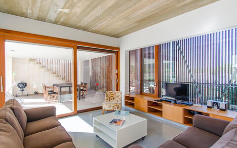 Villa Esplendida: Interior Design, Pavimentazione, Legna, Pavimento, Soffitto, Camera, Mobilia, Casa, Soggiorno, Color Legno