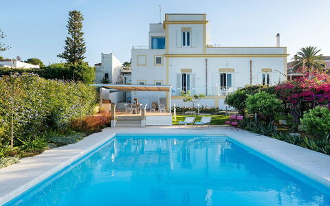 The Flower Garden: Piscina, Ricorrere, Casa, Estate, Hacienda, Giardino, Landscaping, Villa, Eco Hotel