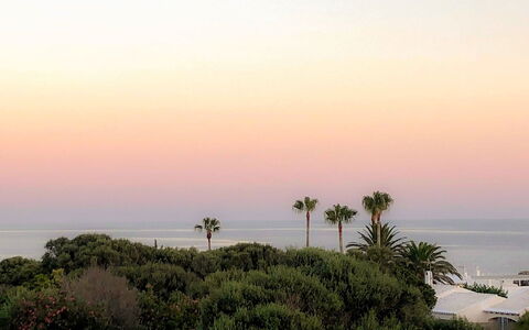 Villa Neper: Cielo, Giorno, Orizzonte, Crepuscolo, Mare, Tramonto, Oceano, Fenomeno Atmosferico, Alba, Afterglow