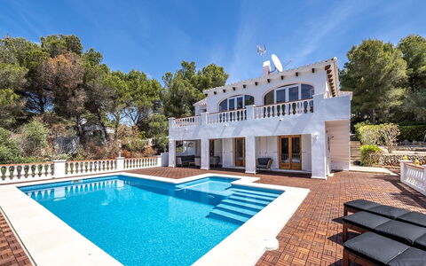 Villa Alejandra: Piscina, Zona Residenziale, Casa, Estate, Ricorrere, Dimora, Villa, Balcone, Shade, Hacienda