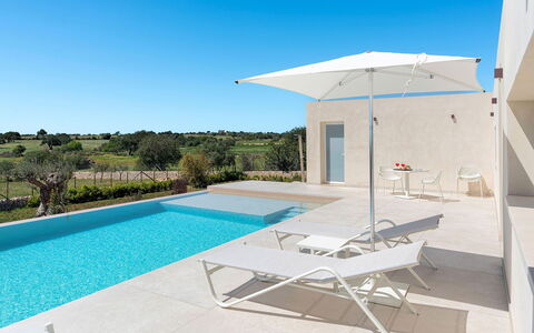 Villa Bruna: Piscina, Mobili Da Esterno, Ricorrere, Ombrello, Materiale Composito, Shade, Lettino, Sedia, Eco Hotel, Villa