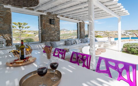 Seaside Villa: Mobilia, Interior Design, Casa, Sedia, Ricorrere, Soggiorno, Villa, Hotel, Design