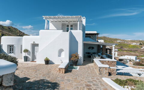 Seaside Villa: Architettura, Casa, Casa, Tetto, Estate, Design, Villa, Balcone