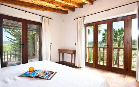 Villa Matarel: Mobilia, Interior Design, Legna, Pavimento, Pavimentazione, Casa, Soffitto, Camera, Letto, Camera Da Letto