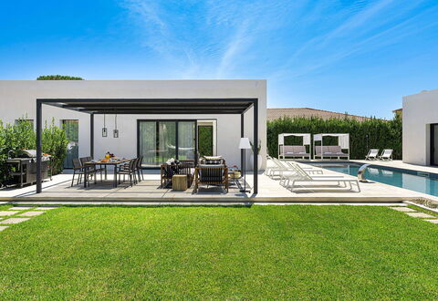 Villa la Isla: Mobili Da Esterno, Piscina, Giardino, Shade, Landscaping, Estate, Cortile, Ricorrere, Terrazza, Struttura Esterna