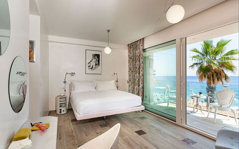 Casa Pink: Ricorrere, Mare, Mobilia, Costiera E Morfologie Oceanic, Oceano, Costa, Piscina, Appartamento, Hotel, Eco Hotel