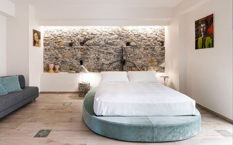 Casa Pink: Mobilia, Interior Design, Pavimentazione, Pavimento, Parete, Camera Da Letto, Letto, Legna, Camera, Soffitto