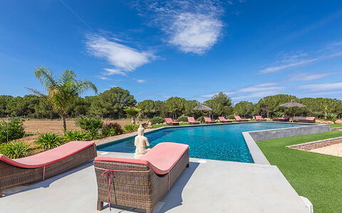 Villa Castiglioni: Blu, Paesaggio, Giardino, Landscaping, Prato, Piscina, Parco, Eco Hotel, Ricorrere, Erba Sintetica