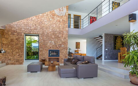 Villa Castiglioni: Parete, Pavimentazione, Legna, Interior Design, Pavimento, Casa, Soffitto, Mobilia, Soggiorno, Sedia