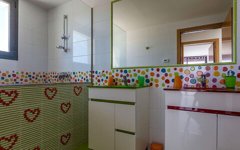 Villa Castiglioni: Interior Design, Pavimentazione, Idraulico Fixture, Idraulico, Pavimento, Piastrella, Camera, Bagno, Rubinetto, Soffitto
