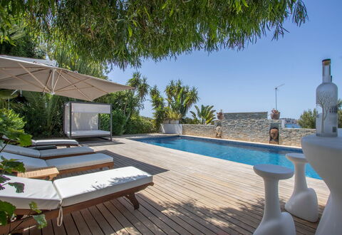 Villa Ilona: Piscina, Mobili Da Esterno, Ricorrere, Mobilia, Lettino, Ombrello, Sedia, Eco Hotel, Shade, Estate