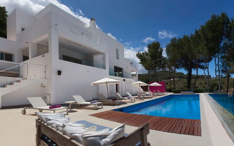 Villa Bacio: Piscina, Ricorrere, Estate, Villa, Hotel, Lettino, Mobili Da Esterno, Balcone, Resort Citta ', Sedia A Sdraio