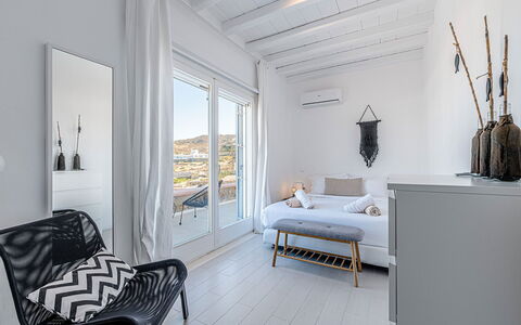 Villa Cocoon: Mobilia, Appartamento, Interior Design, Casa, Pavimento, Camera Da Letto, Camera, Cuscino, Lancia Cuscino, Letto