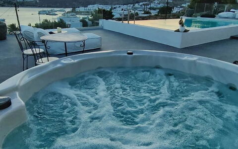Villa Waves: Piscina, Ricorrere, Hotel, Resort Citta ', Vasca Idromassaggio, Notte, Balcone, Eco Hotel, Idraulico Fixture