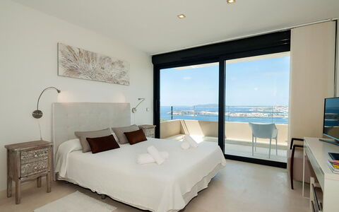 Villa Lola: Mobilia, Letto, Interior Design, Appartamento, Camera Da Letto, Pavimento, Mare, Ricorrere, Sedia, Bedding