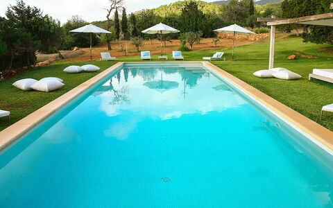 Villa Bouquet: Piscina, Blu, Ricorrere, Terme, Tempo Libero, Giochi D'Acqua, Eco Hotel, Lettino, Mobili Da Esterno, Giardino