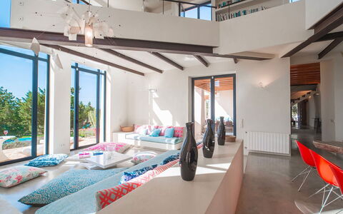 Villa Bouquet: Interior Design, Mobilia, Pavimentazione, Pavimento, Soffitto, Casa, Architettura, Appartamento, Soggiorno, Camera