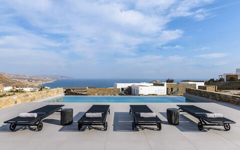 Villa Cupido: Blu, Mare, Mobili Da Esterno, Costa, Piscina, Lettino, Sedia A Sdraio, Baia, Ricorrere