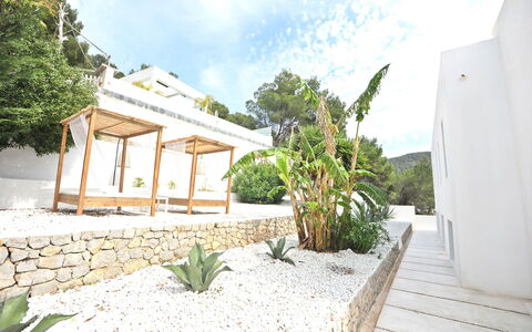 Villa Seahorse: Le Scale, Calcestruzzo, Giardino, Landscaping, Estate, Shade, Design, Passerella, Ricorrere, Eco Hotel