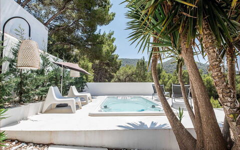 Villa Seahorse: Piscina, Mobili Da Esterno, Ricorrere, Shade, Eco Hotel, Lettino, Sedia, Landscaping, Villa, Design