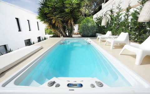 Villa Seahorse: Blu, Piscina, Tempo Libero, Ricorrere, Mobili Da Esterno, Hotel, Vacanza, Eco Hotel, Tropici